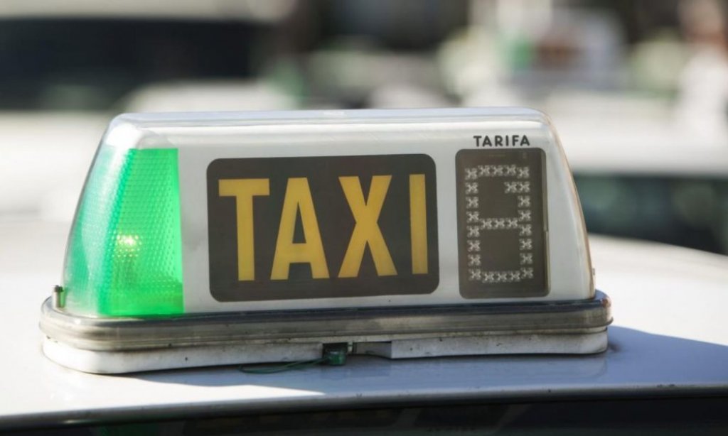 Advantages of Renting a Taxi to Visit Coimbra
