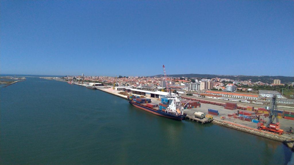 How to Rent a Taxi in Figueira da Foz: Tips and Advantages